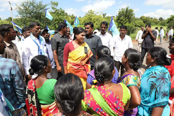 వైఎస్ షర్మిల ప్రజాప్రస్థానం పాదయాత్ర