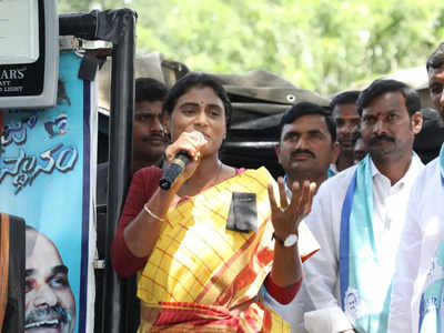 YS Sharmila: పట్టపగలే తెలంగాణను కేసీఆర్ దోచుకు తింటున్నాడు..