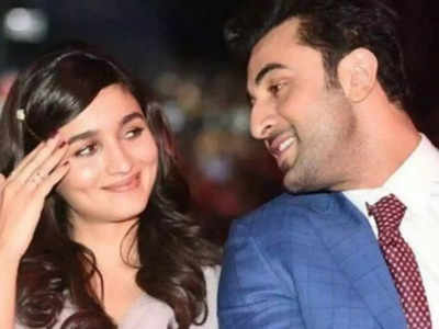 Ranbir and Alia: रणबीर कपूर ने शेयर किया बेडरूम सीक्रेट, बताया- आलिया भट्ट की वजह से उन्हें क्या झेलना पड़ता है