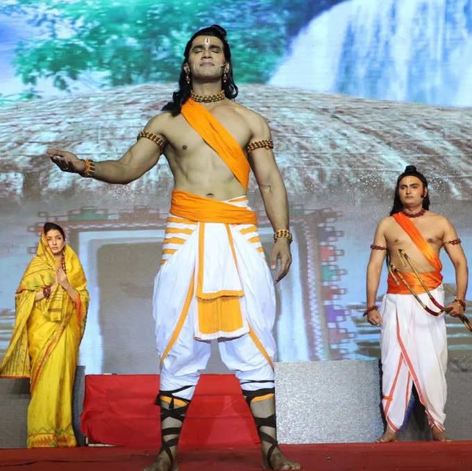 Bhagyashree play the role of Shabri in Ramlila in Ayodhya