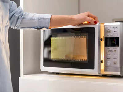 6999 से भी कम में मिल रहे हैं ये Solo Microwave Oven, लिस्ट में मौजूद हैं LG और Samsung जैसे ब्रांड्स