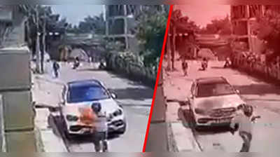 Viral: বকেয়া টাকা দেননি মালিক, বসের মার্সিডিজ গাড়িতে আগুন ধরালেন কর্মী!