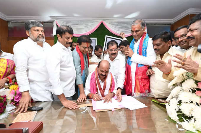 టెస్కో ఛైర్మన్‌గా ఎమ్మెల్యే చింతా ప్రభాకర్ బాధ్యతలు స్వీకరణ