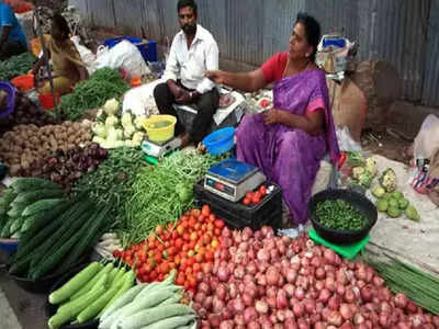 Market Price Today: দাম কমল টমেটোসহ একাধিক সবজির, পুজোর মধ্যে স্বস্তি মধ্যবিত্তের