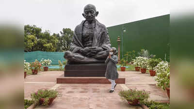 Gandhi Jayanti: ये हैं दुनिया में मशहूर महात्‍मा गांधी की मूर्तियां, अकेले अमेरिका में ही लगी हैं 8 मूर्तियां