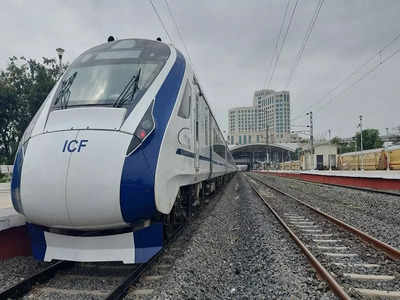 Vande Bharat Express Ticket Price:અમદાવાદથી બપોરે 2.40 કલાકે ઉપડશે વંદે ભારત, સાંજે 8.35 કલાકે મુંબઈ સેન્ટ્રલ ટચ થઈ જશે