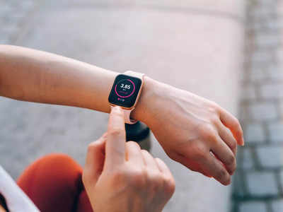 अट्रैक्टिव डिजाइन वाले इन Smartwatch को पहनकर मिलेगा बेस्ट कैजुअल लुक, कीमत ₹1500 से भी कम