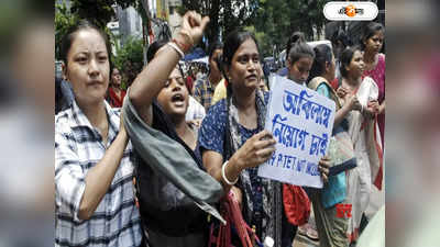SSC Recruitment Protest : চাকরির দাবিতে অনড় আন্দোলনকারীরা, উৎসবের মধ্যেও চলছে ধরনা