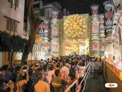 Durga Puja 2022: বৃষ্টি কাঁটা উপেক্ষা করেই মহাষষ্ঠীতে ঠাকুর দেখার হিড়িক, জানুন ট্রাফিকের হাল হকিকত