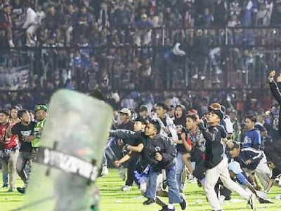 Indonesia National Football Team : ইন্দোনেশিয়ার ফুটবল মাঠের মারাত্মক দুর্ঘটনার‌ পিছনে আসল রহস্যটা কী?