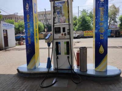 Petrol Price In Patna Today: बिहारवालों जी भर के दर्शन कीजिए दुर्गाष्टमी के पंडालों की, कोई बाधा नहीं पेट्रोल डीजल के भावों की