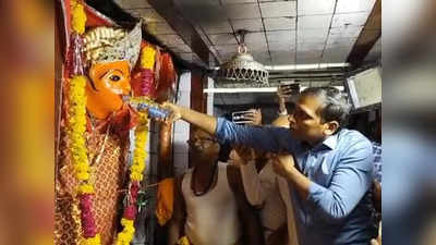 Ujjain: 27KM तक मदिरा की धार, महाअष्टमी पर देवी को मदिरापान... उज्जैन में कलेक्टर ने निभाई यह परंपरा