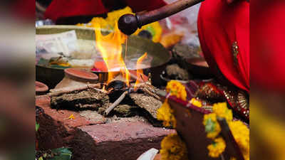 Navratri Durga Puja Vidhi दुर्गा पूजा हवन विधि और मंत्र, हवन के बाद जरूर करें यह काम
