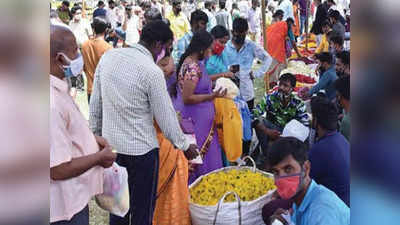 பரபரப்பு ஆனது ஈரோடு மார்க்கெட் - கடைவீதிகளில் குவிந்த மக்கள் கூட்டம்