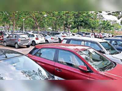 Vehicle Parking | ವಕೀಲರಿಗೆ ಕೋರ್ಟ್‌ ಆವರಣದಲ್ಲಿ ವಾಹನ ನಿಲುಗಡೆ ಮಾಡುವ ಹಕ್ಕಿಲ್ಲ: ಹೈಕೋರ್ಟ್‌ ಆದೇಶ