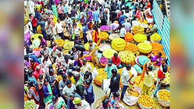 ಬೆಂಗಳೂರು | ಅದ್ಧೂರಿ ಆಯುಧಪೂಜೆ, ವಿಜಯದಶಮಿಗೆ ಸಜ್ಜು: ಮಾರುಕಟ್ಟೆಗಳಲ್ಲಿ ಖರೀದಿ ಭರಾಟೆ