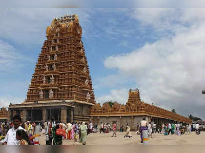 Nanjangud | ಶ್ರೀಕಂಠೇಶ್ವರಸ್ವಾಮಿ ದೇಗುಲ ಮುಂಭಾಗದಿಂದ ಅದ್ಧೂರಿ ಜಾಥಾ: ದಸರಾ ಆನೆ ಗೋಪಿಗೆ ಪೂಜೆ