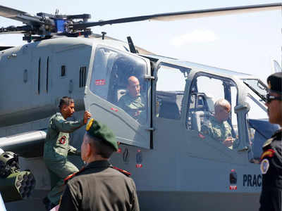 Prachand Helicopters: ಎಚ್‌ಎಎಲ್‌ ನಿರ್ಮಿತ 15 ಲಘು ಯುದ್ಧ ಹೆಲಿಕಾಪ್ಟರ್‌ ಸೇವೆಗೆ: ಪ್ರಚಂಡ್‌ನ ವಿಶೇಷತೆಗಳೇನು?