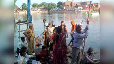 Dussehra 2022: यहां पानी में होती है अनोखी रामलीला, सैकड़ों साल से चली आ रही है परम्परा, जानिए क्या है खास