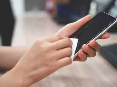 Smartphone Tips: फोनच्या स्क्रिनवरील स्क्रॅचेस मिनिटात करा दूर, पाहा भन्नाट ट्रिक्स