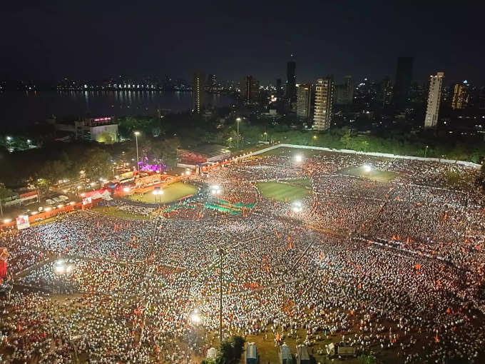 शिवाजी पार्कवर मोठ्या प्रमाणात शिवसैनिकांची गर्दी, हजारोंच्या संख्येने शिवसेनिक दसरा मेळाव्याला उपस्थित