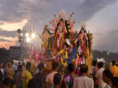 Vijayadashami 2022: কৈলাসে ফিরলেন উমা, বিজয়া দশমীতে বাংলার মনে এখন বিচ্ছেদের সুর