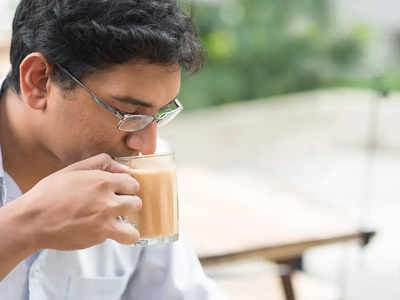 Side Effects Of Milk Tea: সকালটা শুরু হয় দুধ-চা দিয়ে, অজান্তে কতটা ক্ষতি করছেন তা কি জানেন