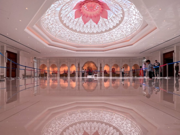 Dubai Hindu temple Room