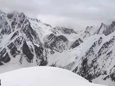 Uttarkashi Avalanche: बर्फ के बीच दरार में फंस गए थे, आगे वाले निकल गए, बाकी दबते चले गए... NIM ट्रेनर अनिल कुमार की आपबीती