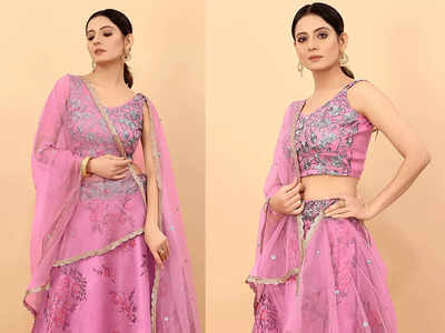 Amazon Sale: इस दिवाली हटकर लुक पाना चाहती हैं तो पहनें ये Lehenga Choli, नहीं हटेगी आपसे किसी की नजर