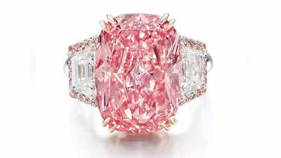 दुर्लभ गुलाबी हीरे की खूबसूरती पर फिदा हुई दुनिया, 413 करोड़ रुपये में नीलाम, बना विश्‍व रेकॉर्ड