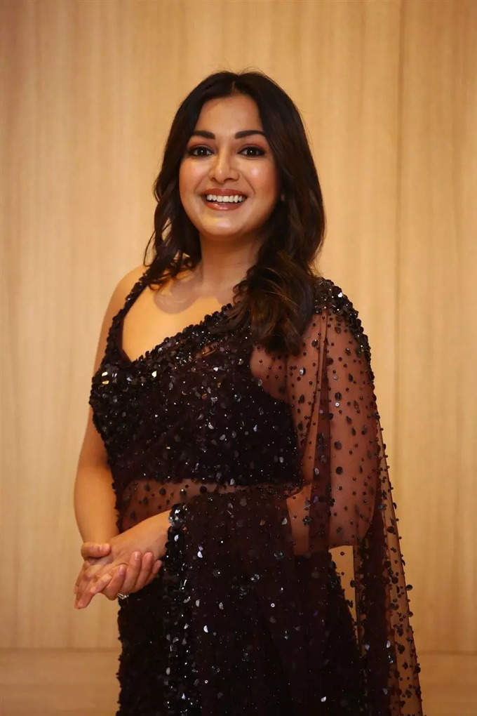 Catherine Tresa: ப்ப்பா.. அடையாளம் தெரியாத லுக்கில் கேத்ரின் தெரசா: கலக்கல் போட்டோஸ்..!