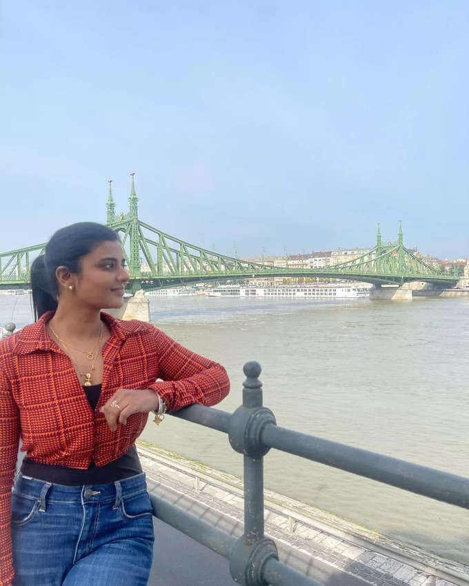 Aishwarya Rajesh: ப்ப்பா... என்னா ஸ்டைலு: ஐஸ்வர்யா ராஜேஷின் லேட்டஸ்ட் கிளிக்ஸ்.!