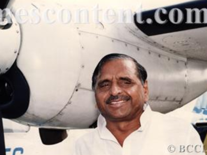 Mulayam Singh Yadav Career: देवगौड़ा सरकार में बने रक्षा मंत्री