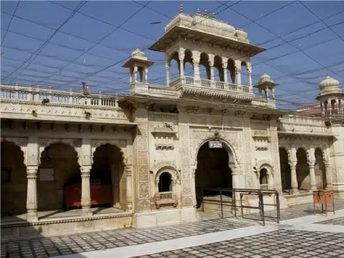 ​महाराजा गंगासिंह ने करवाया था मंदिर का निर्माण