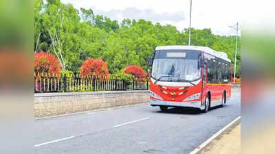 APSRTC: రన్నింగ్‌లో ఊడిన ఆర్టీసీ బస్సు టైర్లు.. రోడ్ల దుస్థితిపై నాదెండ్ల మనోహర్ సెటైర్లు