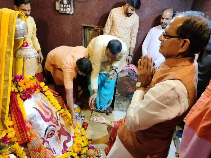 चिंतामन गणेश मंदिर में शिवराज ने की पूजा