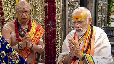Narendra Modi | ಉಜ್ಜಯಿನಿಯ ಮಹಾಕಾಲ ಲೋಕ ಕಾರಿಡಾರ್‌ ಉದ್ಘಾಟಿಸಿದ ಪ್ರಧಾನಿ: ಕಾಶಿಯ ಕಾರಿಡಾರ್‌ಗಿಂತ ನಾಲ್ಕು ಪಟ್ಟು ದೊಡ್ಡದು
