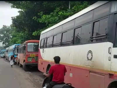 Pune: स्वारगेटला प्रवाशांऐवजी एसटी बसेसची रांग, ऐन सणासुदीत गोंधळ; पाहा काय आहे कारण