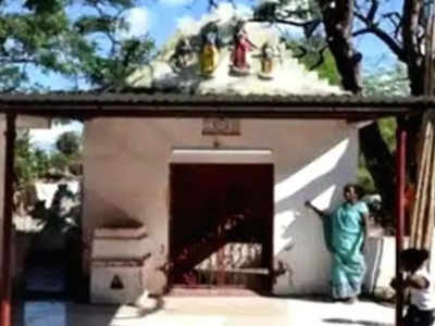 OH MY GOD!भारतीय रेल्वेने थेट भगवान हनुमानाला धाडली नोटिस, मंदिर हटवा नाहीतर...