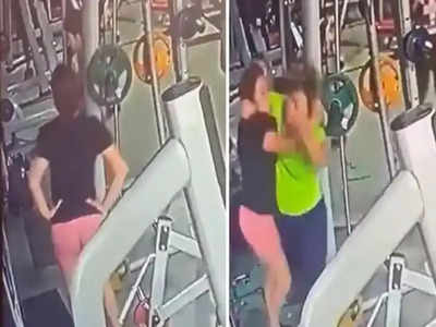हाण की बडीव! कानफाटात दिल्या, झिंज्या उपटल्या; जिममध्ये दोन महिला भिडल्या; पाहा VIDEO