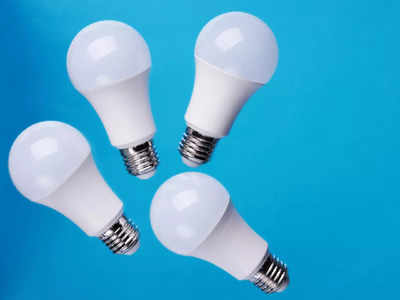 पावर कट के बाद भी 4 घंटे तक लगातार रोशनी देते हैं ये LED Bulb, महा सेल में खरीदे एक साथ 10 बल्ब का कॉम्बो