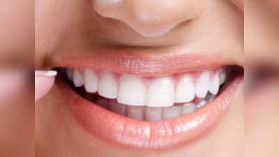 दांतों को बनाना है सफेद, चमकदार और दाग धब्बे से मुक्त, तो इस्तेमाल करें ये बेस्ट Teeth Whitening Powder