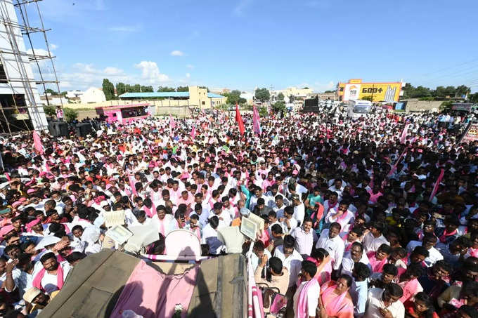 మునుగోడు ఉప ఎన్నిక.. భారీ ర్యాలీగా వెళ్లి నామినేషన్ దాఖలు చేసిన టీఆర్ఎస్ అభ్యర్థి