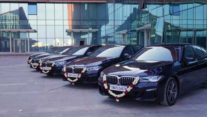 IT कंपनी ने कर्मचारियों को गिफ्ट की थी BMW