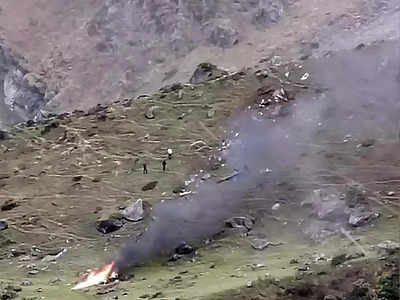 Kedarnath Helicopter Crash: ಕೇದಾರನಾಥದಲ್ಲಿ ಭೀಕರ ಹೆಲಿಕಾಪ್ಟರ್ ಅಪಘಾತ: ಪೈಲಟ್ ಸೇರಿ 7 ಸಾವು