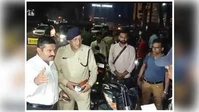 MP : अचानक चेकिंग पॉइंट पर पहुंचे इंदौर पुलिस कमिश्नर, सुरक्षा व्यवस्था का लिया जायजा
