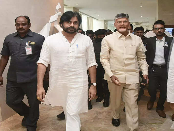 ఒకే రోజు ఏపీ రాజకీయాల్లో కీలక పరిణామాలు