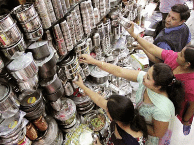 Dhanteras 2022 Bartan Shopping: धनतेरस पर बर्तन खरीदना क्यों है जरूरी, जानें असली वजह