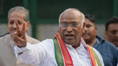 Mallikarjun Kharge | ಒಲ್ಲದ ಮನಸ್ಸಿನಿಂದ ದಿಲ್ಲಿ ವಿಮಾನವೇರಿ ಯಶಸ್ಸು ಕಂಡ ಖರ್ಗೆ